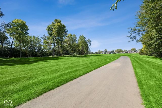 9059 Ambassador Street, Mccordsville, IN 46055