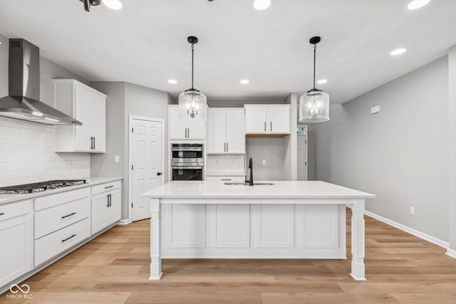 9059 Ambassador Street, Mccordsville, IN 46055