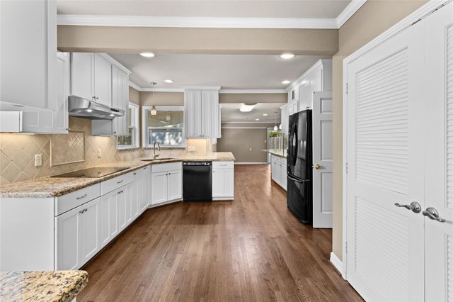 4373 Harvest Lane, Houston, TX 77004