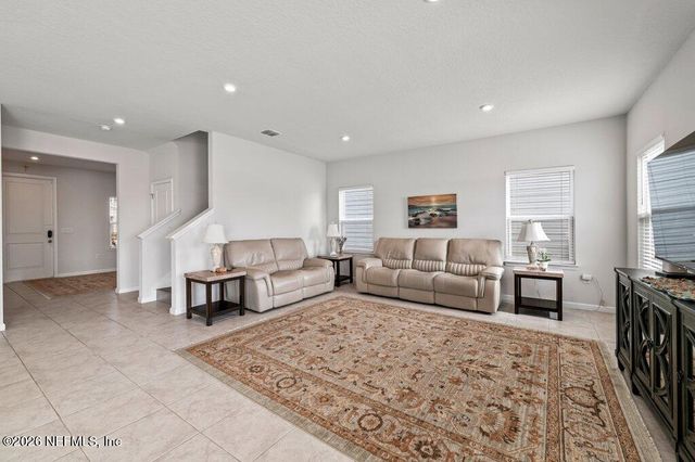 1545 TANOAN Drive, Jacksonville, FL 32221