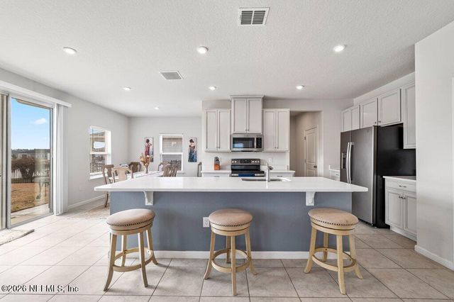 1545 TANOAN Drive, Jacksonville, FL 32221