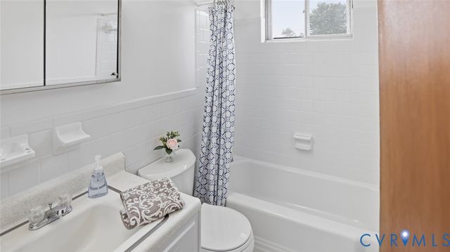 7959 Kenmore Dr, Mechanicsville, VA 23111