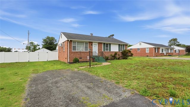 7959 Kenmore Dr, Mechanicsville, VA 23111
