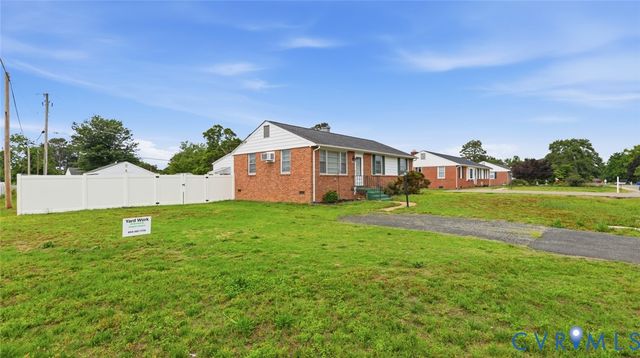 7959 Kenmore Dr, Mechanicsville, VA 23111