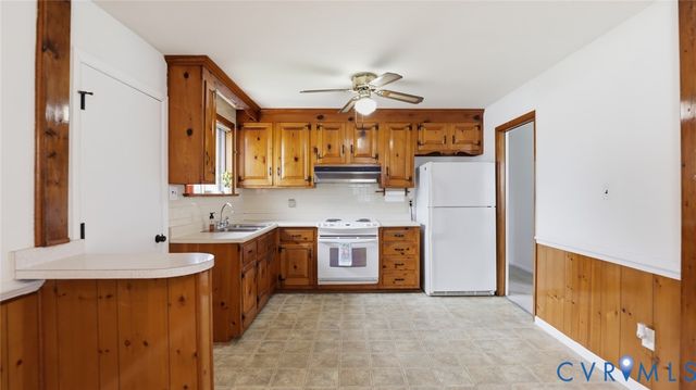 7959 Kenmore Dr, Mechanicsville, VA 23111