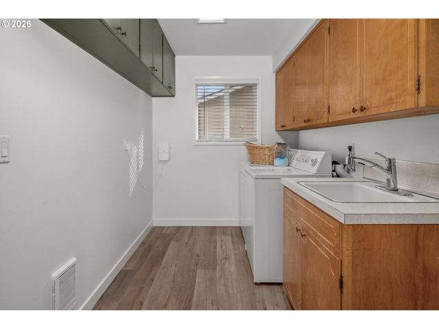 2812 B St, Forest Grove, OR 97116