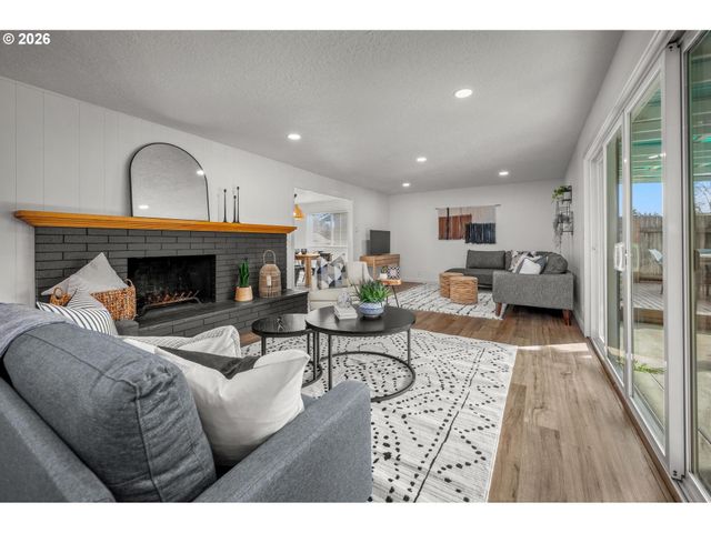 2812 B St, Forest Grove, OR 97116