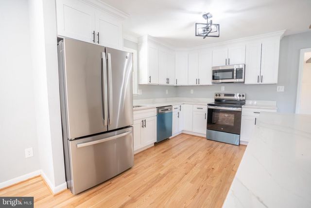 7005 BEACHMONT DR, Sykesville, MD 21784