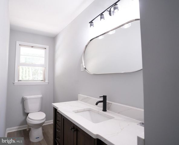 7005 BEACHMONT DR, Sykesville, MD 21784