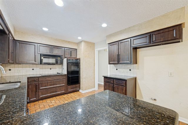804 Firewheel Trail, Fort Worth, TX 76112