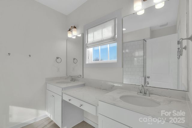 2305 Silver Crescent Drive, Charlotte, NC 28273