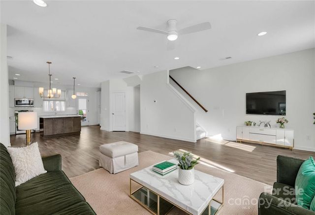 2305 Silver Crescent Drive, Charlotte, NC 28273