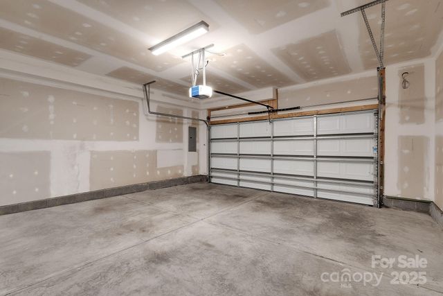 2305 Silver Crescent Drive, Charlotte, NC 28273