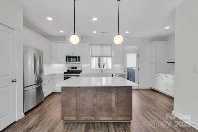 2305 Silver Crescent Drive, Charlotte, NC 28273