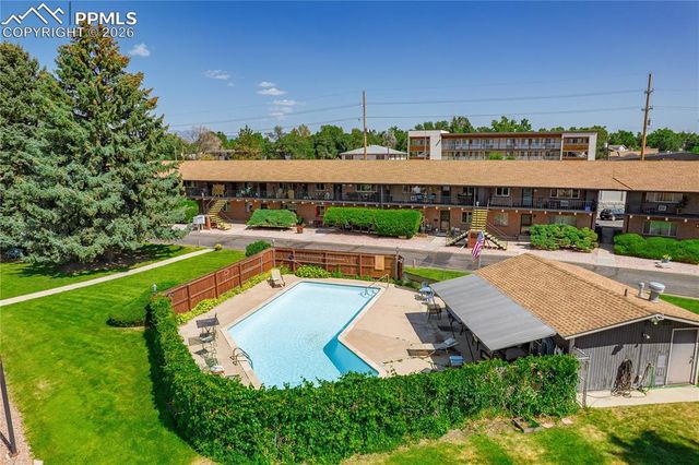 434 Valley Hi Circle B6, Colorado Springs, CO 80910