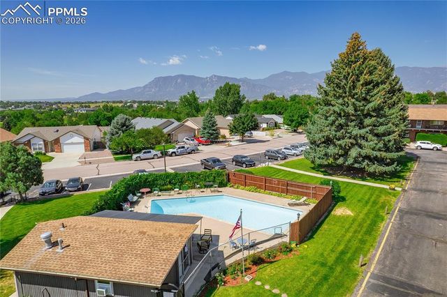 434 Valley Hi Circle B6, Colorado Springs, CO 80910