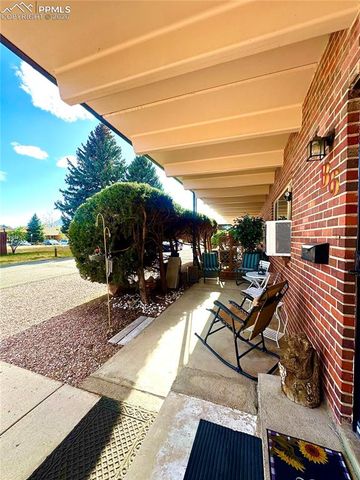 434 Valley Hi Circle B6, Colorado Springs, CO 80910
