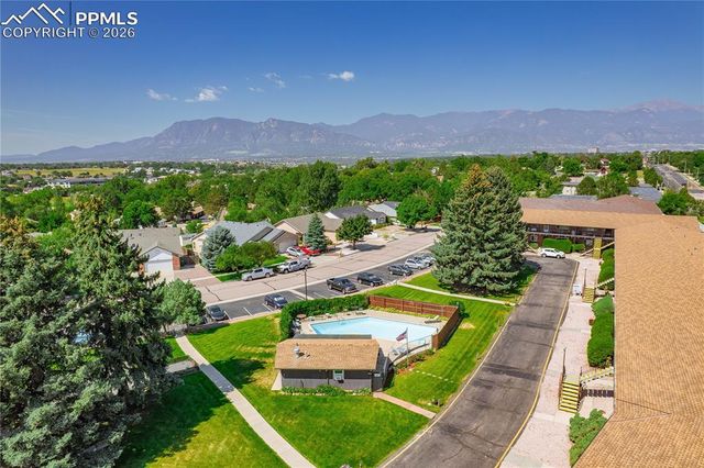 434 Valley Hi Circle B6, Colorado Springs, CO 80910