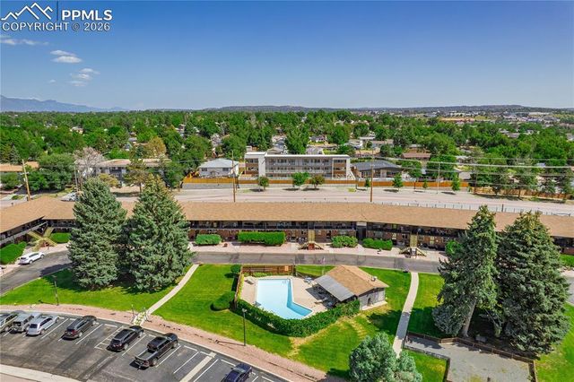 434 Valley Hi Circle B6, Colorado Springs, CO 80910
