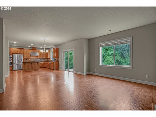 10767 Se TURNBERRY Loop, Happy Valley, OR 97086