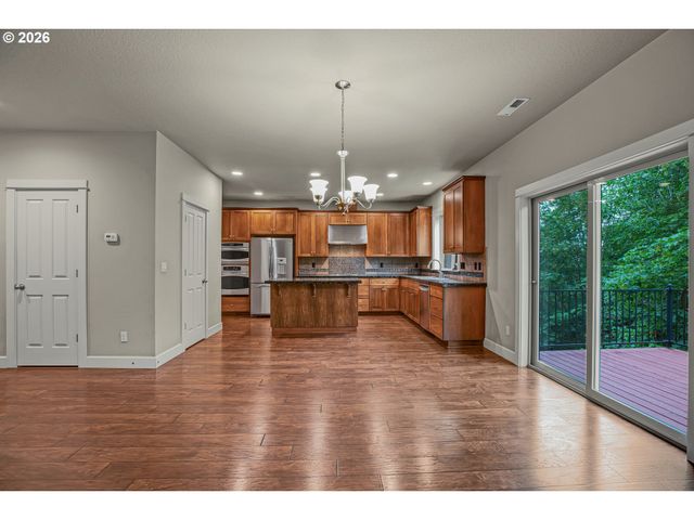 10767 Se TURNBERRY Loop, Happy Valley, OR 97086