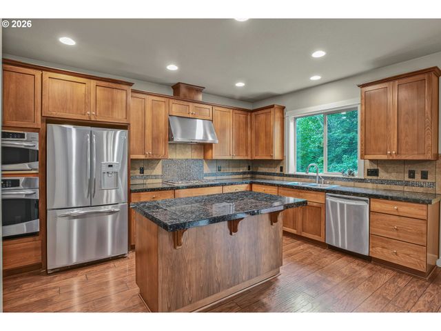 10767 Se TURNBERRY Loop, Happy Valley, OR 97086