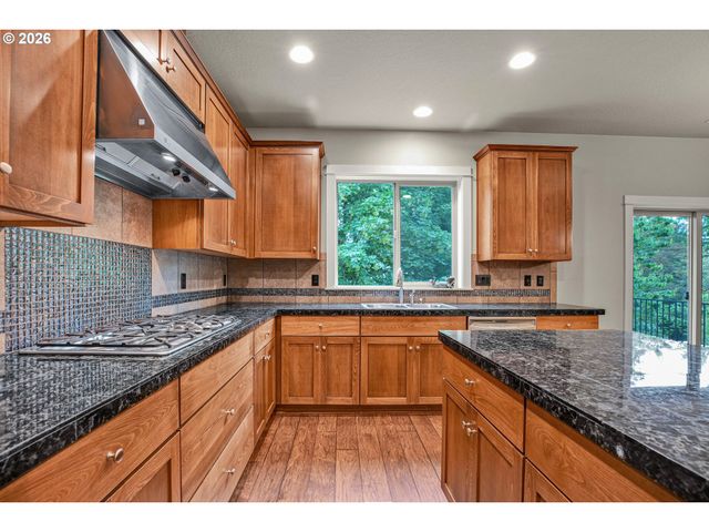 10767 Se TURNBERRY Loop, Happy Valley, OR 97086