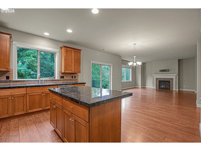 10767 Se TURNBERRY Loop, Happy Valley, OR 97086