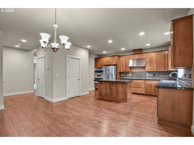 10767 Se TURNBERRY Loop, Happy Valley, OR 97086