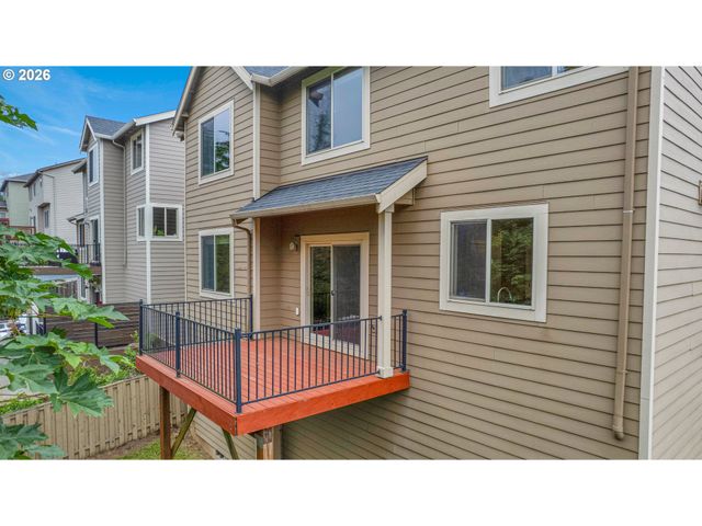 10767 Se TURNBERRY Loop, Happy Valley, OR 97086