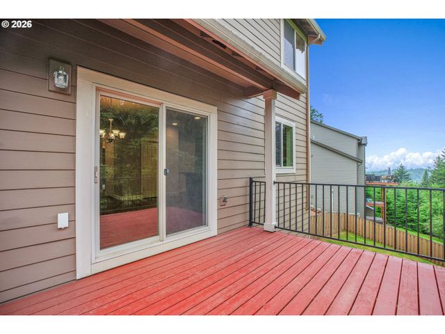 10767 Se TURNBERRY Loop, Happy Valley, OR 97086