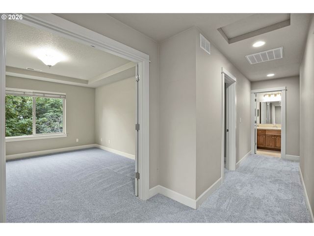 10767 Se TURNBERRY Loop, Happy Valley, OR 97086