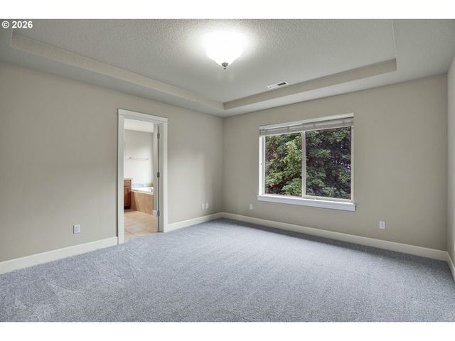 10767 Se TURNBERRY Loop, Happy Valley, OR 97086
