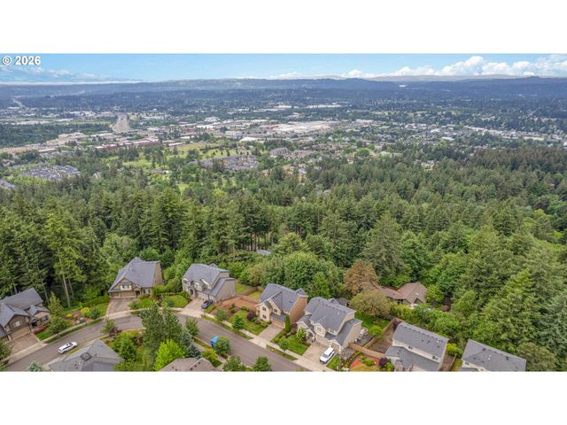 10767 Se TURNBERRY Loop, Happy Valley, OR 97086