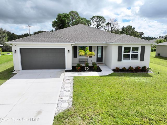 743 Taluga Avenue SE, Palm Bay, FL 32909