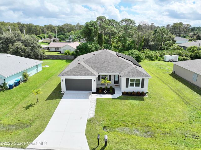 743 Taluga Avenue SE, Palm Bay, FL 32909