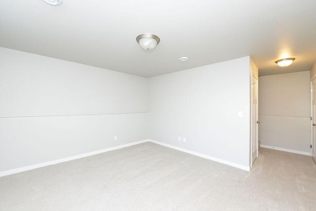 7421 18th Street S, Fargo, ND 58104