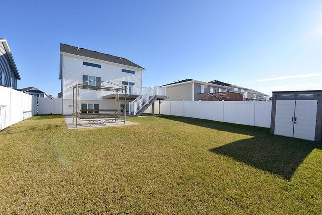 7421 18th Street S, Fargo, ND 58104