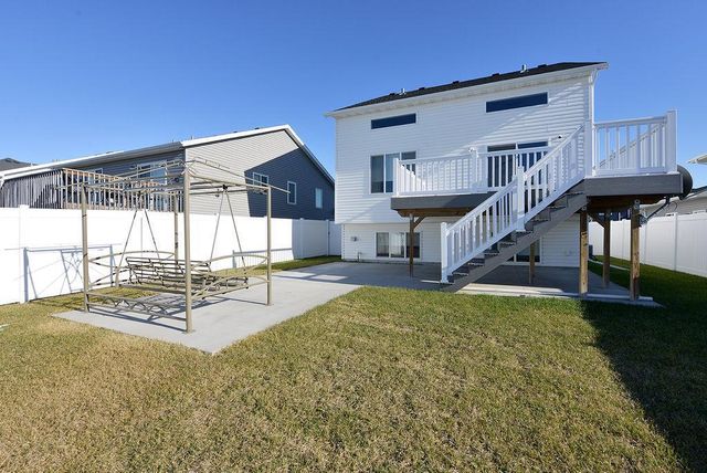 7421 18th Street S, Fargo, ND 58104