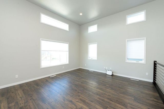 7421 18th Street S, Fargo, ND 58104