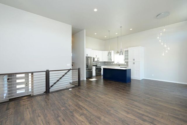 7421 18th Street S, Fargo, ND 58104