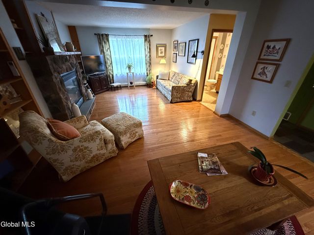 431 Melrose Valley Falls Road, Schaghticoke, NY 12121