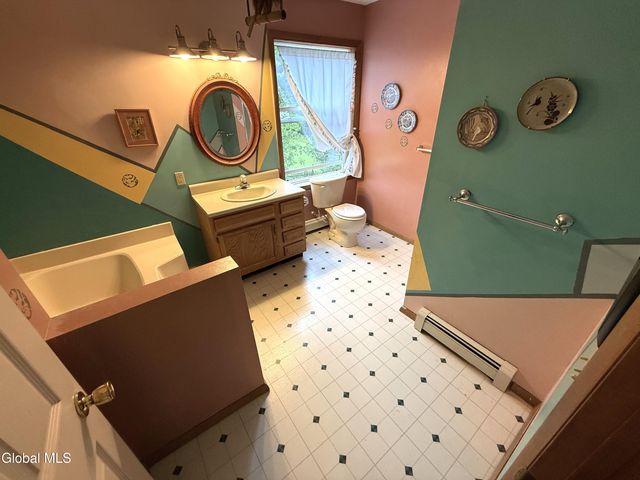 431 Melrose Valley Falls Road, Schaghticoke, NY 12121