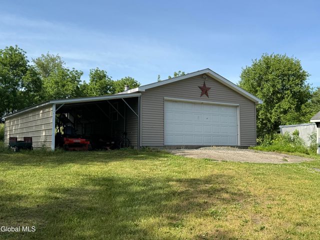 431 Melrose Valley Falls Road, Schaghticoke, NY 12121