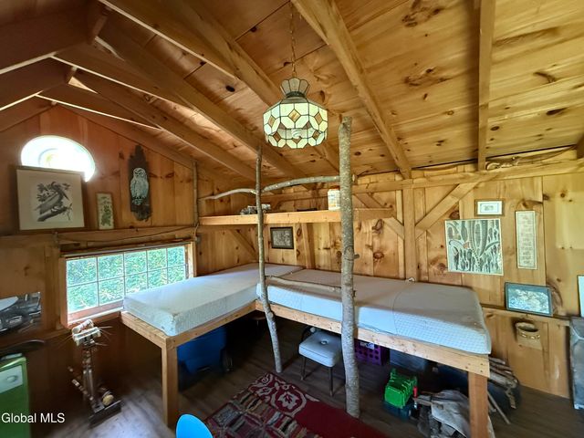 431 Melrose Valley Falls Road, Schaghticoke, NY 12121