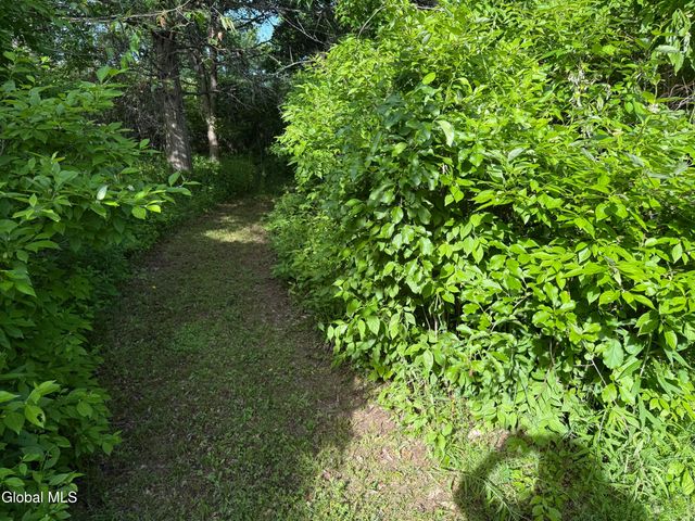 431 Melrose Valley Falls Road, Schaghticoke, NY 12121