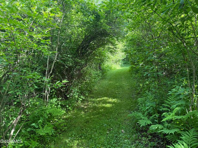 431 Melrose Valley Falls Road, Schaghticoke, NY 12121