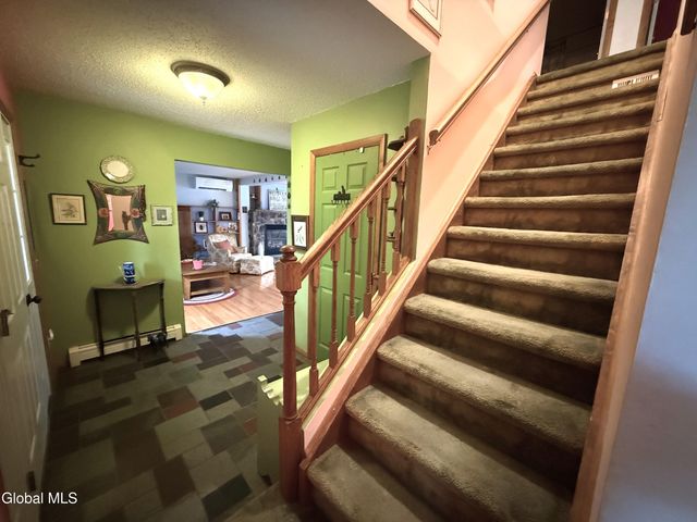 431 Melrose Valley Falls Road, Schaghticoke, NY 12121