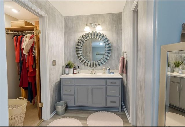 3325 Estate Lake Drive, Fairburn, GA 30213