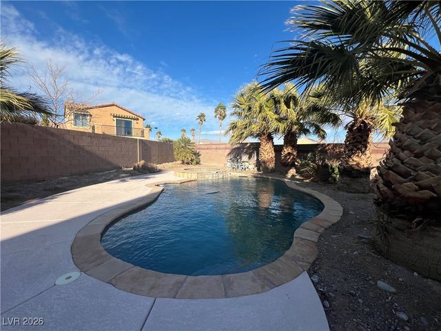 6824 Mystic Plain Court, Las Vegas, NV 89149